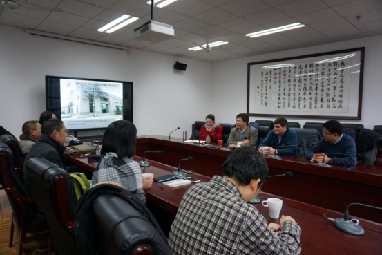 偷情做爱
与圣路易斯华盛顿大学共建考古学联合实验室协议签署845.png