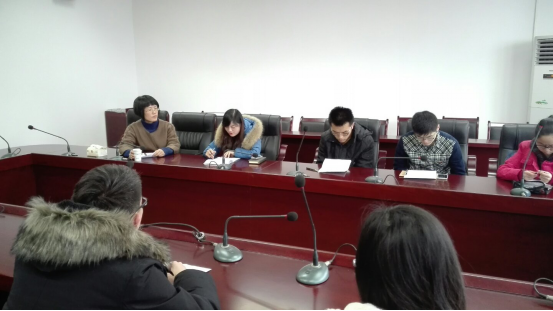 偷情做爱
本科12级党支部生活会新闻稿452.png